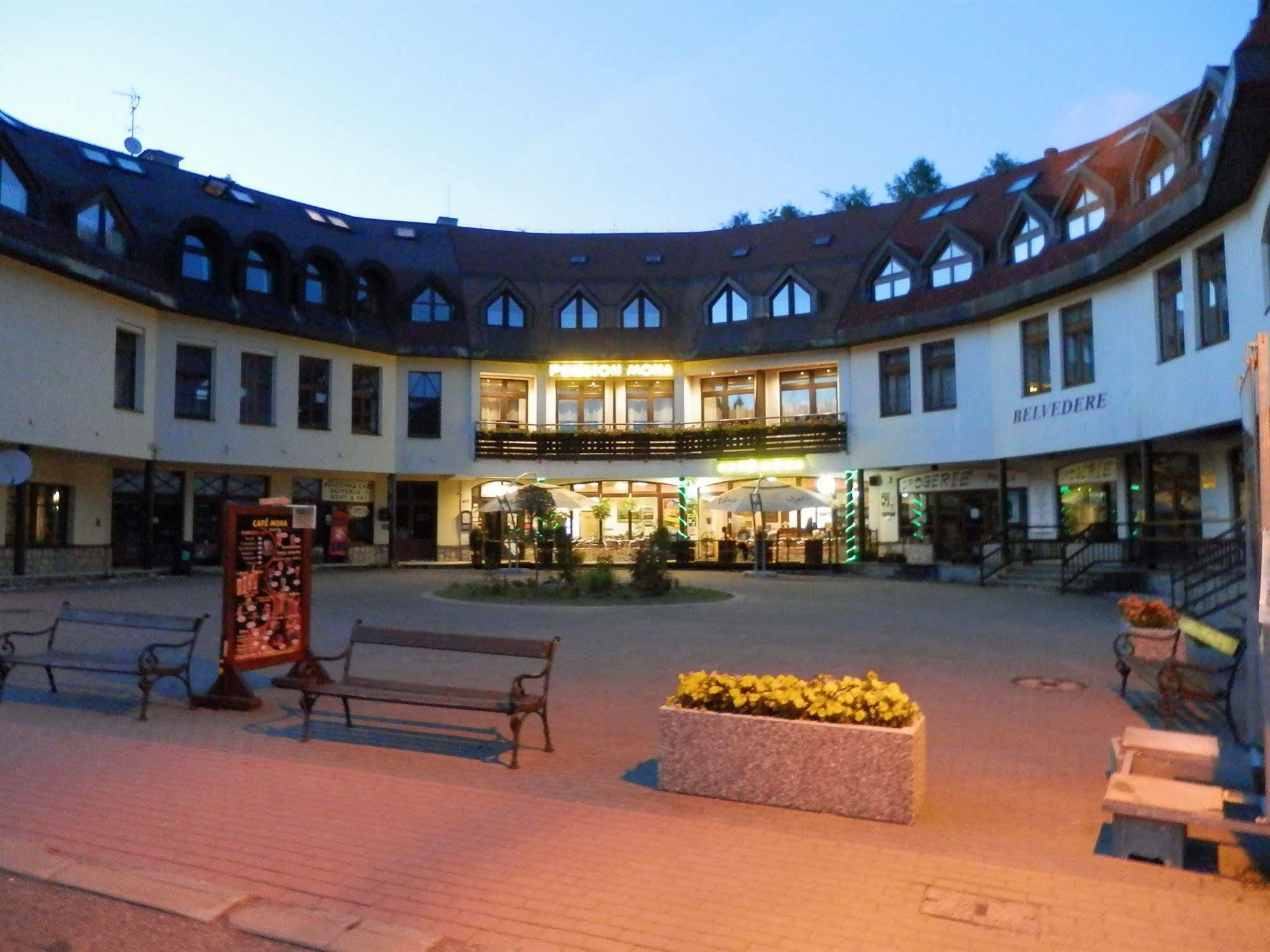Pension Mona Harrachov Esterno foto