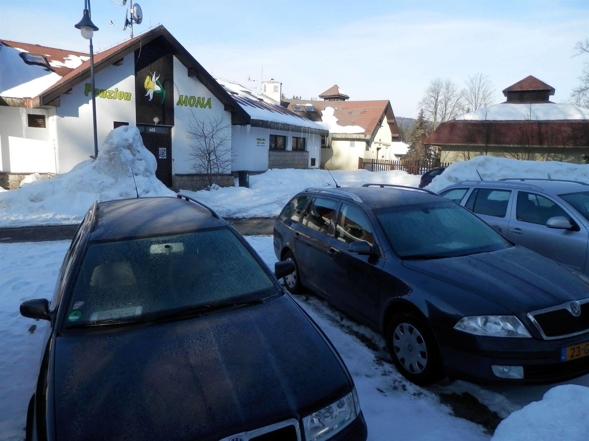Pension Mona Harrachov Esterno foto